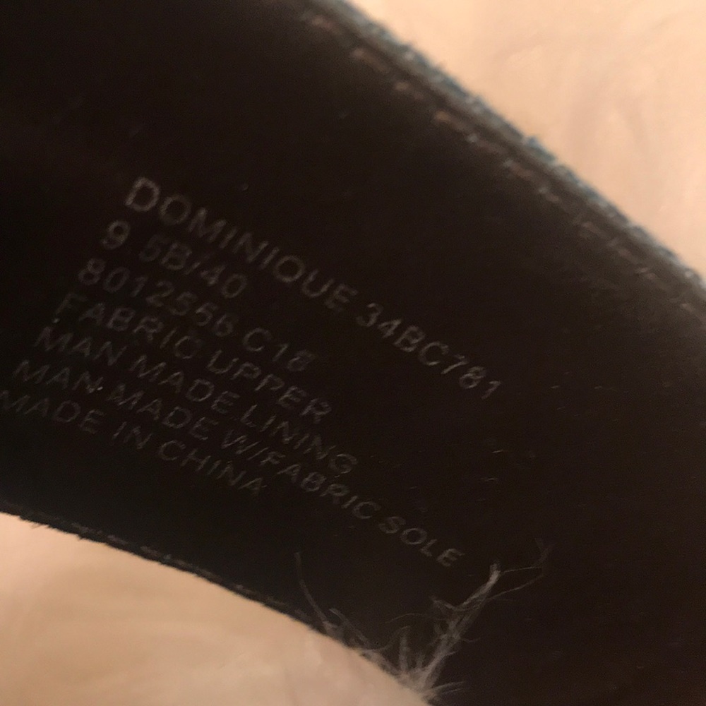sandals - Picture 3 of 4